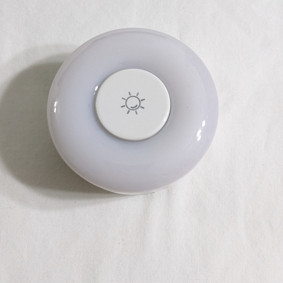 Dual USB LED Night Lights, Portable Design, Bundle Of 2, NEW - Picture 4 of 7